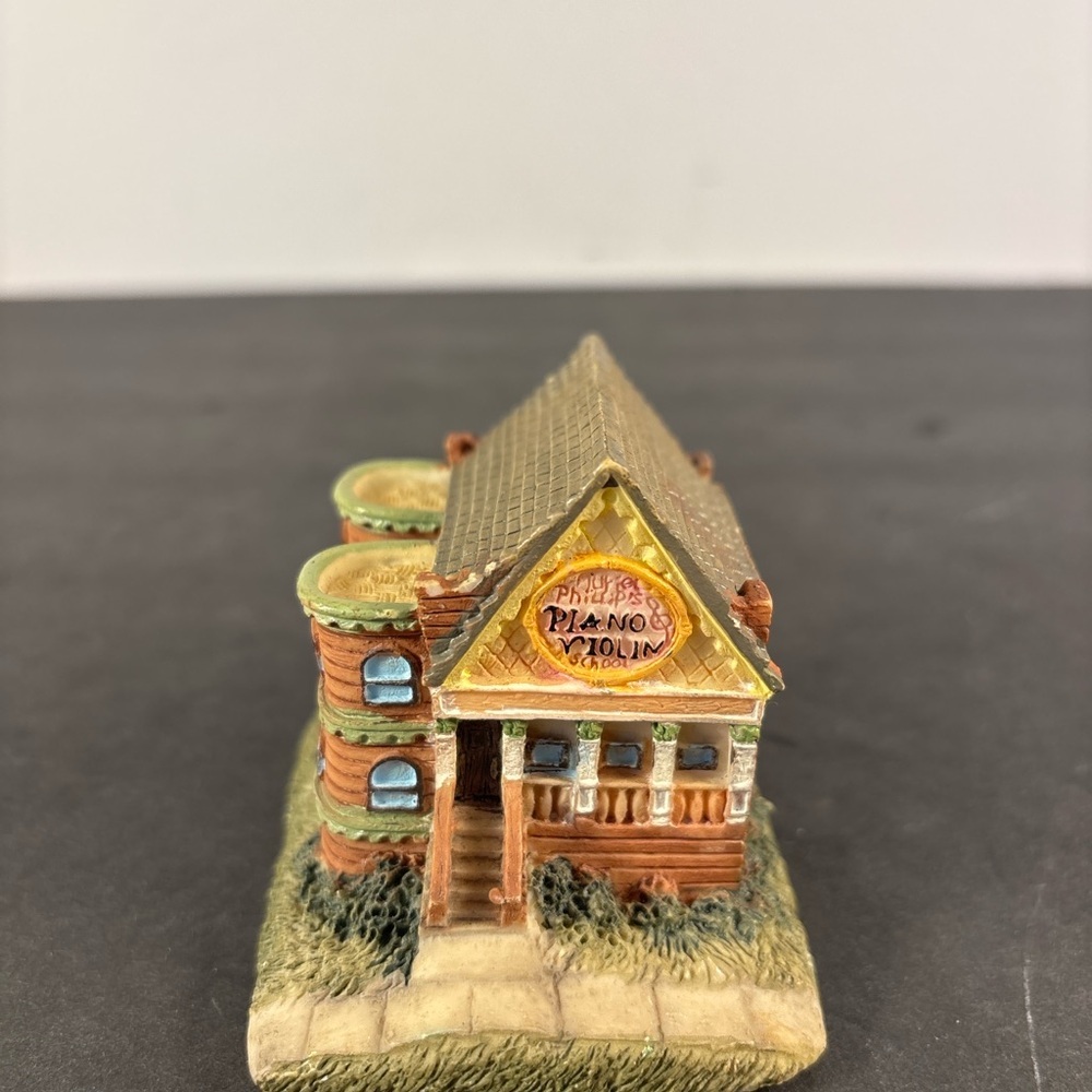 International Resourcing Mini House Piano Violin School 1994